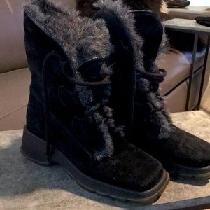 Black fur lined Blondo boots sz 6